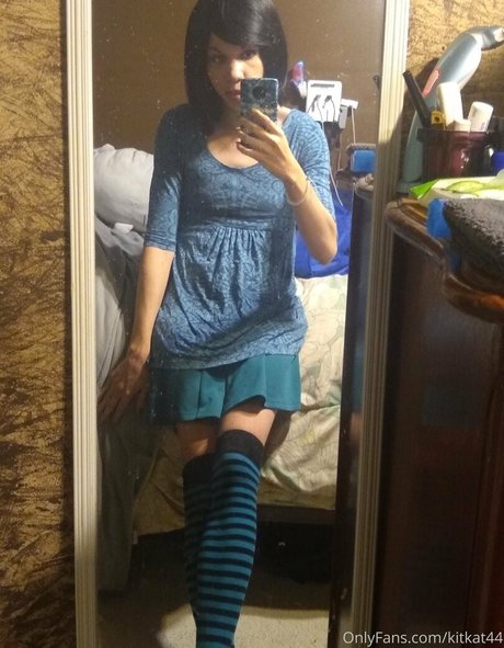 kitkat44 model naked galleries