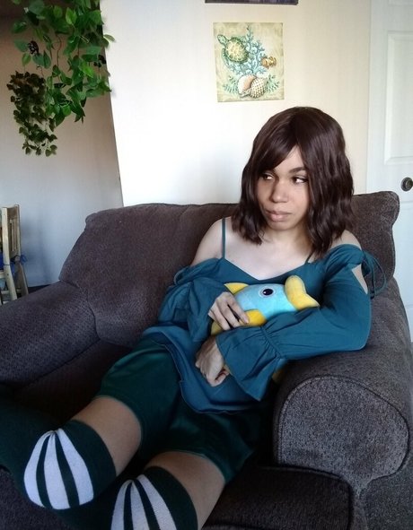 kitkat44 erotic actress pic