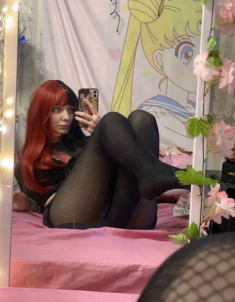 nerdy teen onlyfans free nude pic