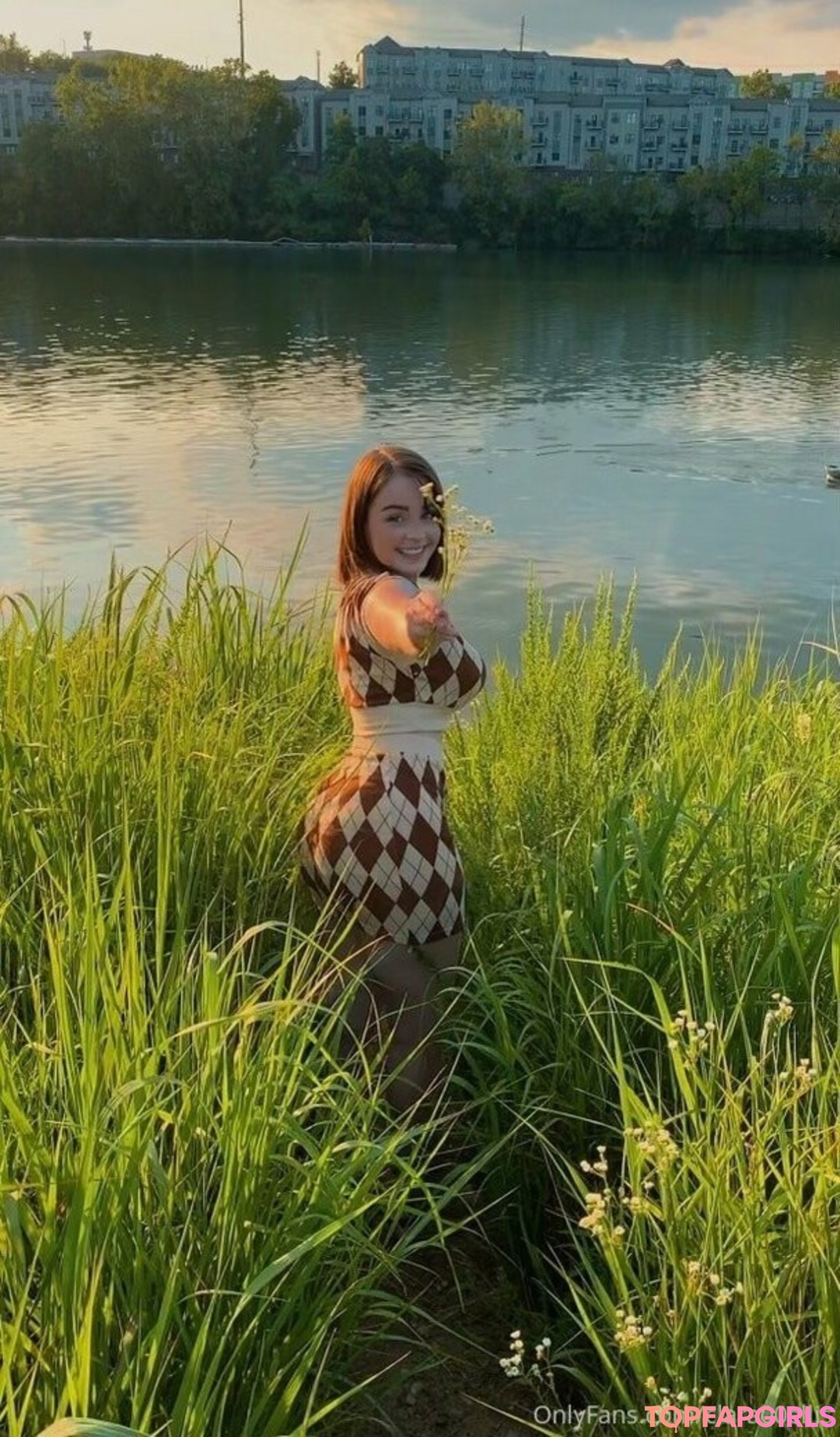 clara00ellis art pornstar img