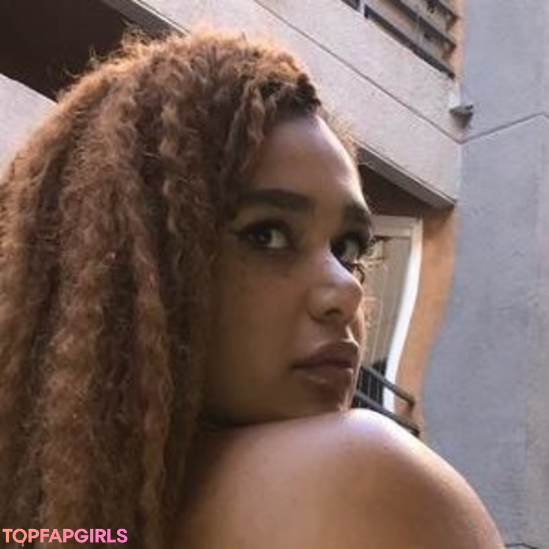 Carmela Habibi art actress images