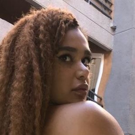 Carmela Habibi nude model picture