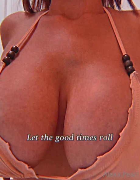 missalexapearl hd actress images