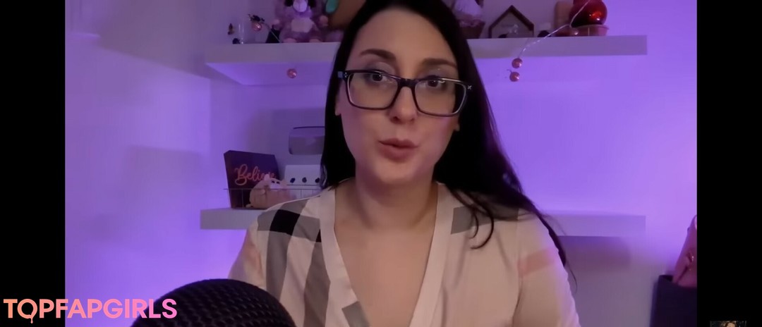ASMR Alysaa pornstar sexy photos