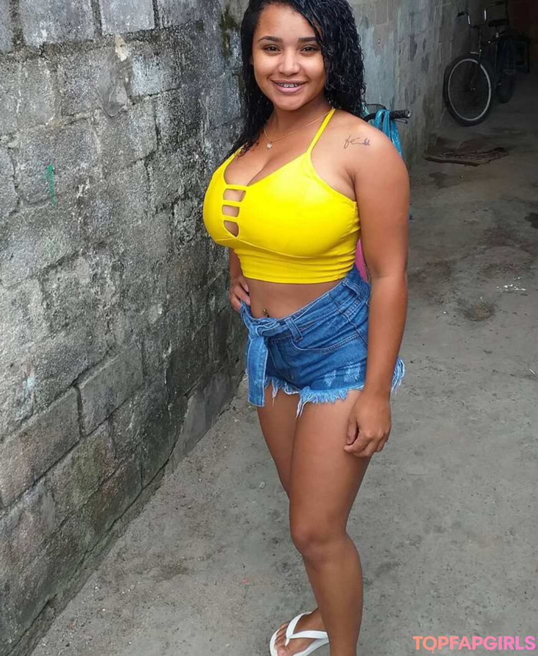 Nanah Rodrigues erotic pornstar pictures