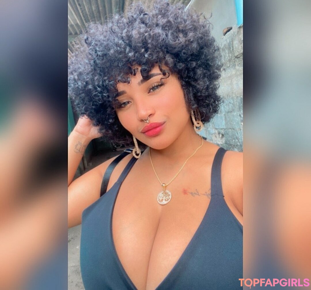 Nanah Rodrigues sexy pornstar photo