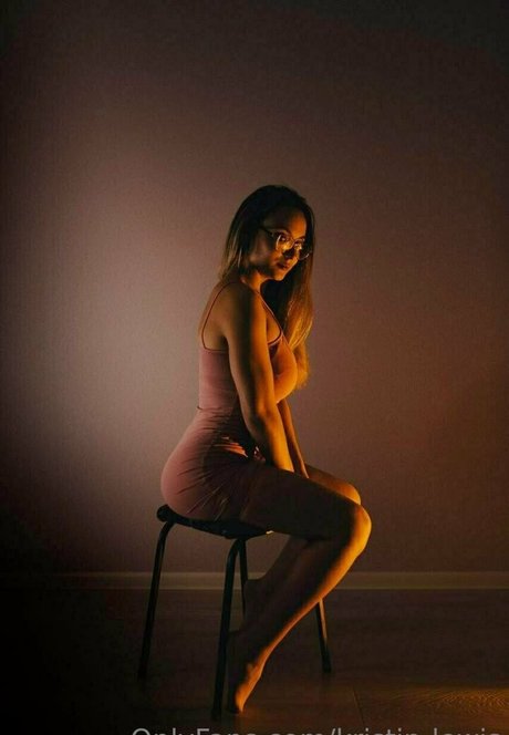 kristin lewis top profile image