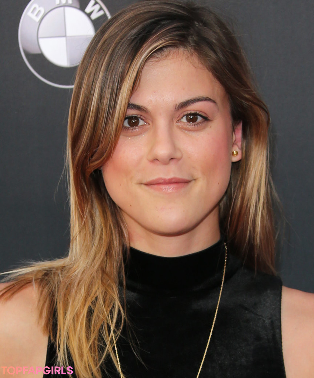 Lindsey Shaw hot actress galleries