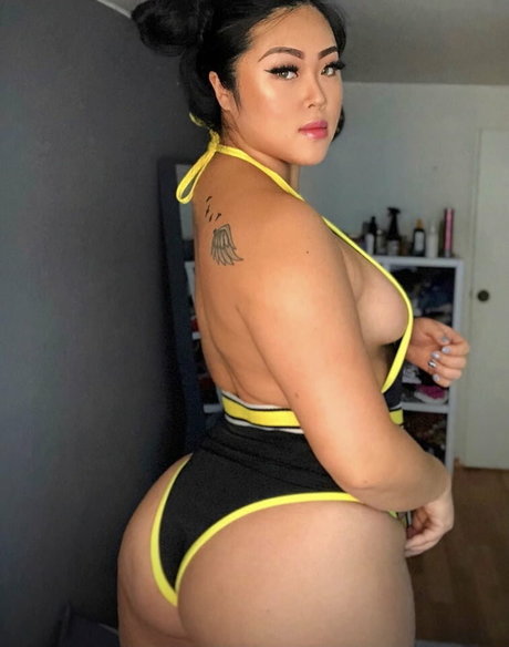 Jin Baek exclusive actress picture