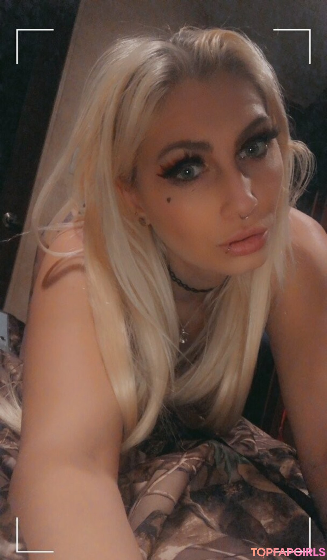 cherryrayxx model naked img