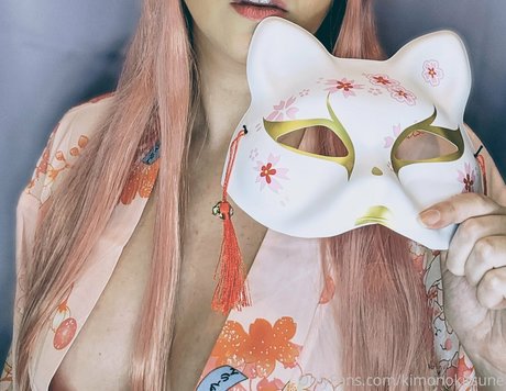 kimonokitsune sex model img