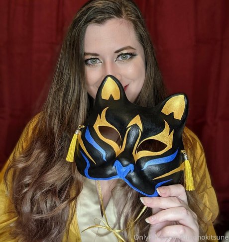 kimonokitsune model naked picture