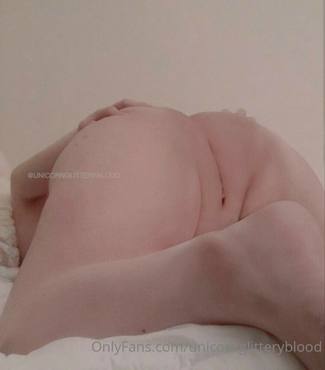 Unicornglitteryblood star sexy img