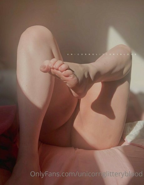 Unicornglitteryblood exclusive pornstar pictures