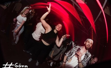 Laura Katz naked pornstar archive