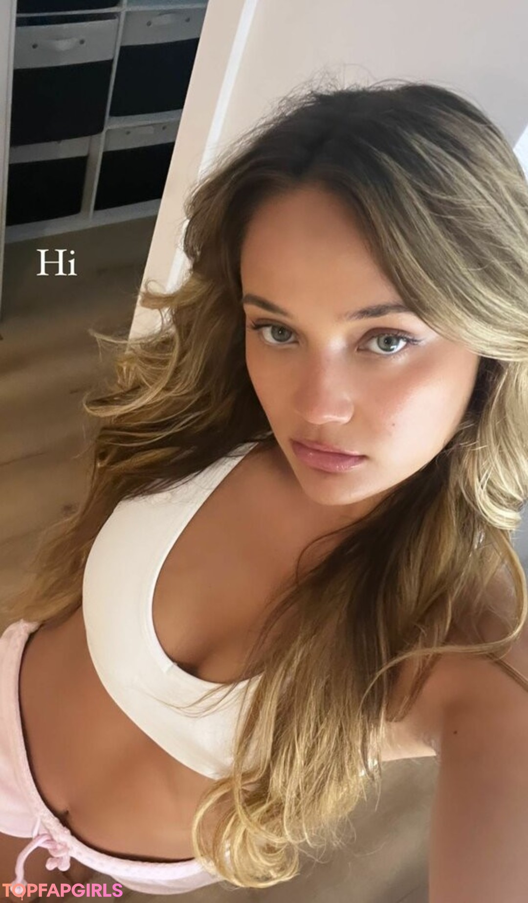 Mia Gibbs pornstar sexy pic