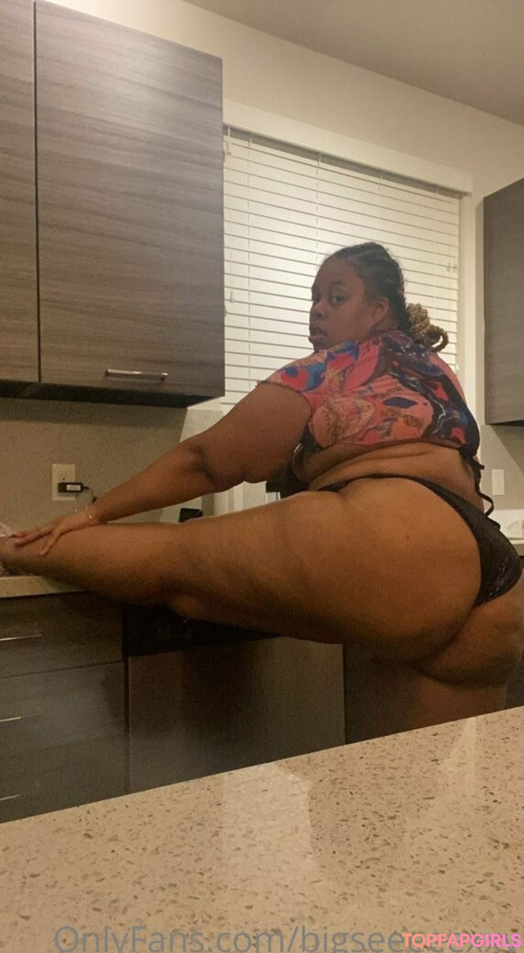 armpit licking onlyfans naked pic