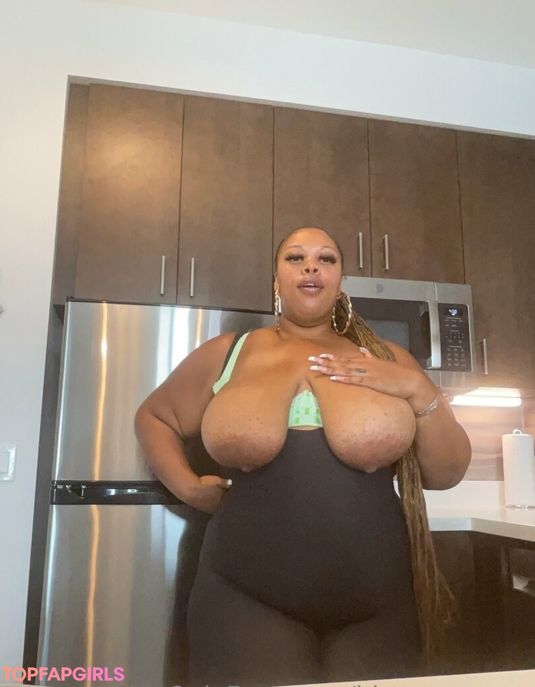 bigseeeeexxy model erotic galleries
