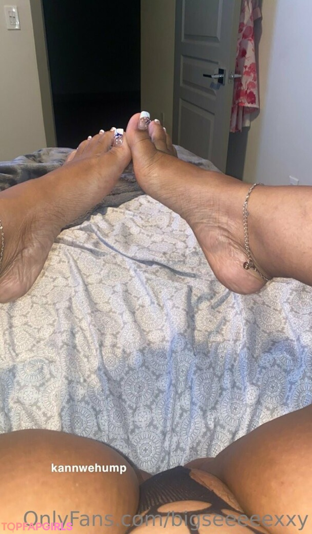 busty lingerie onlyfans free picture