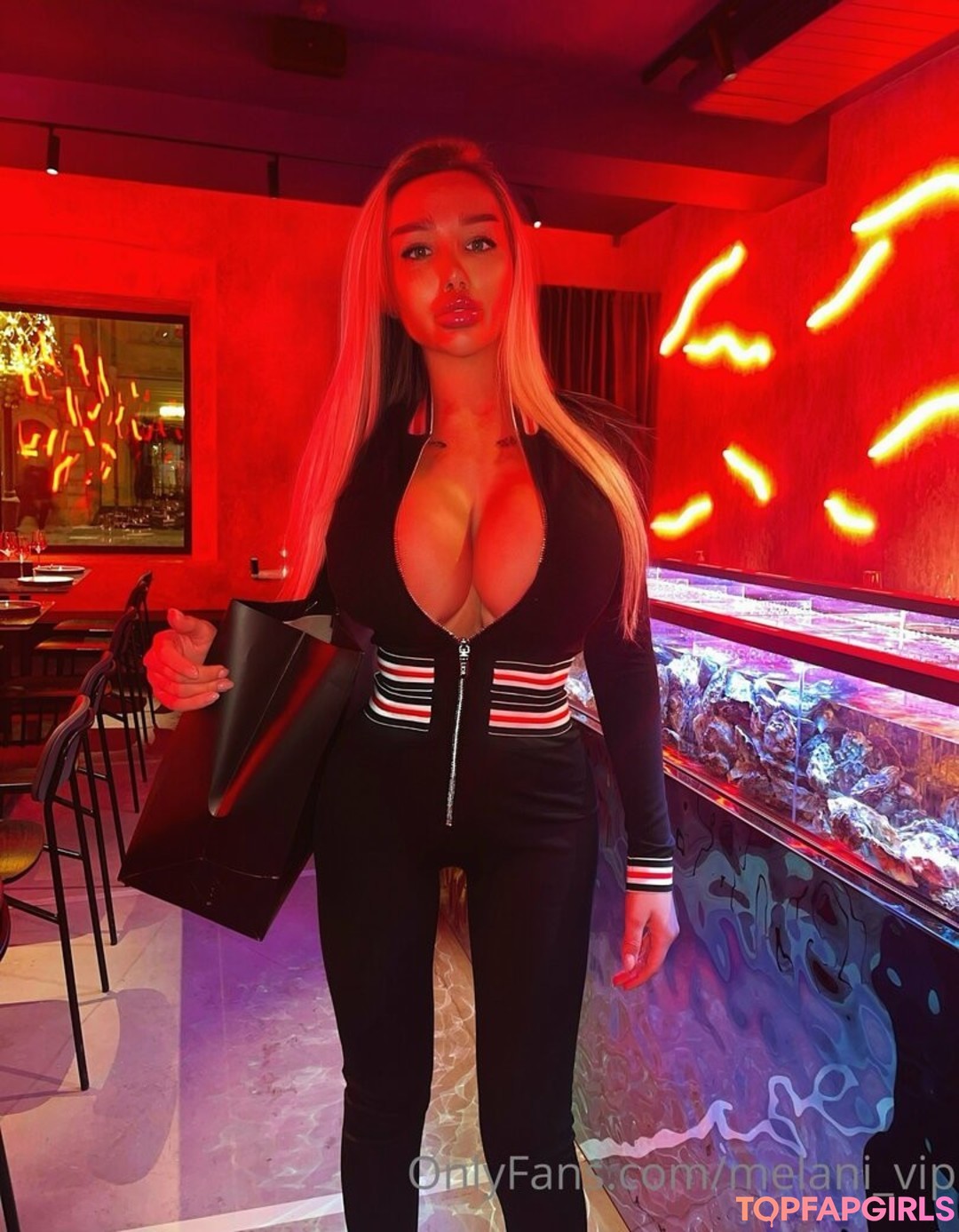 curvy star onlyfans hot sexy pic