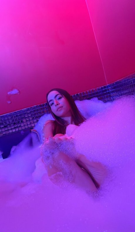 Mellany Mazo hot pornstar photos