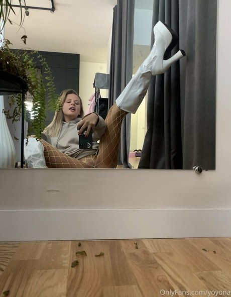 dark skin ebony onlyfans naked pic