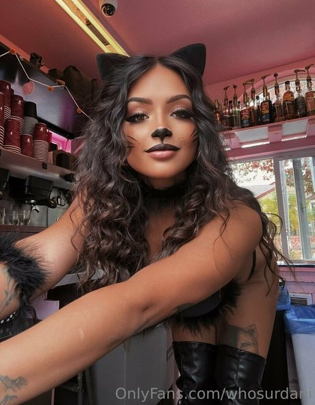 Whosurdani model beautiful gallery