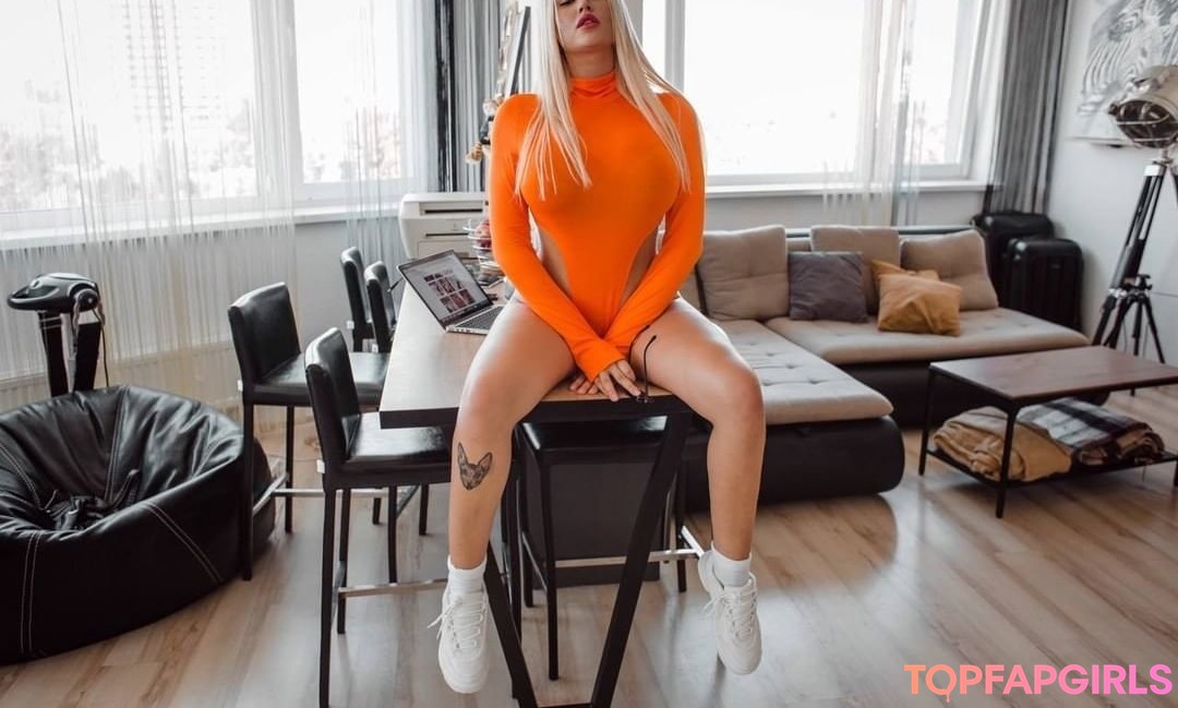 Merelin nudes model gallery