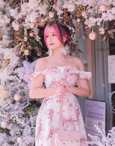 Akaei Ray star naked archive