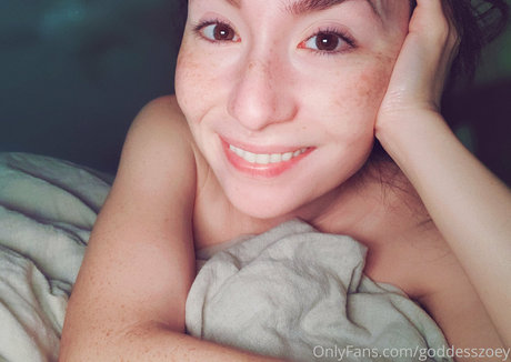 GoddessZoey free star archive