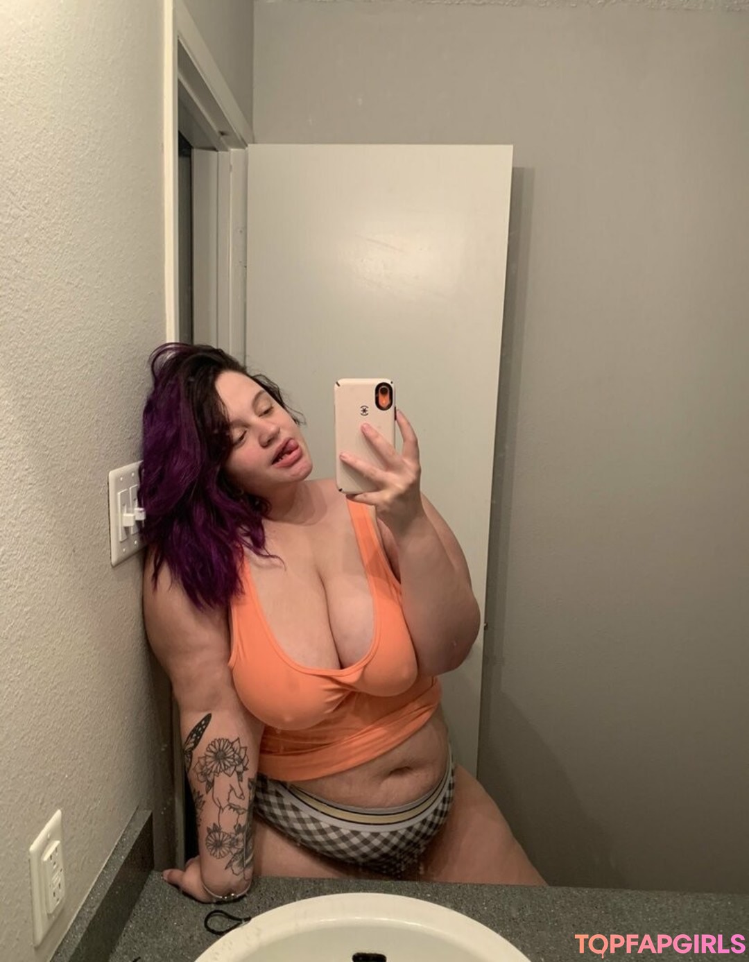 prissyzo exclusive pornstar gallery
