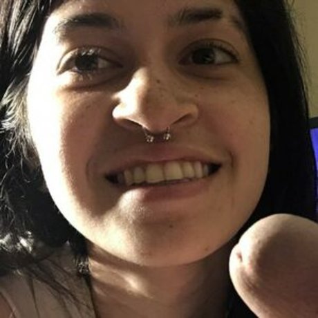 Alaska Zade star pornographic pictures