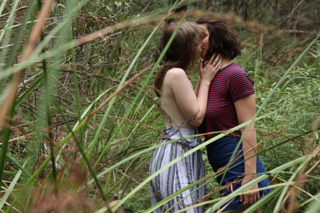 Freya Fields xxx actress image