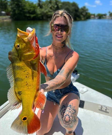 wtkhxrated model free img