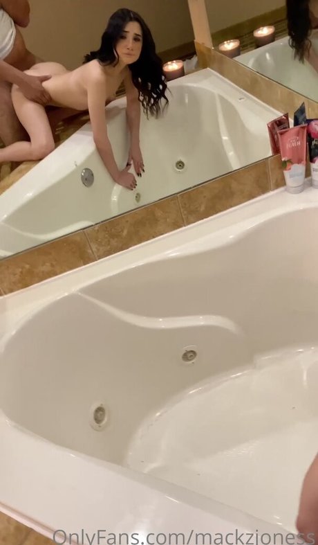 Mackenzie Jones pornographic actress photo