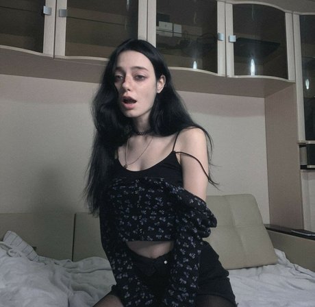 brunette petite onlyfans art porn archive