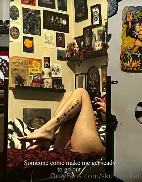 Skullpocket pornstar xxx pic