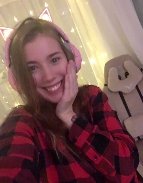 drawiwandspaseart nude star pics