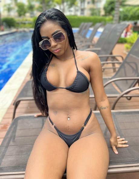 Nagila Paola exclusive star galleries