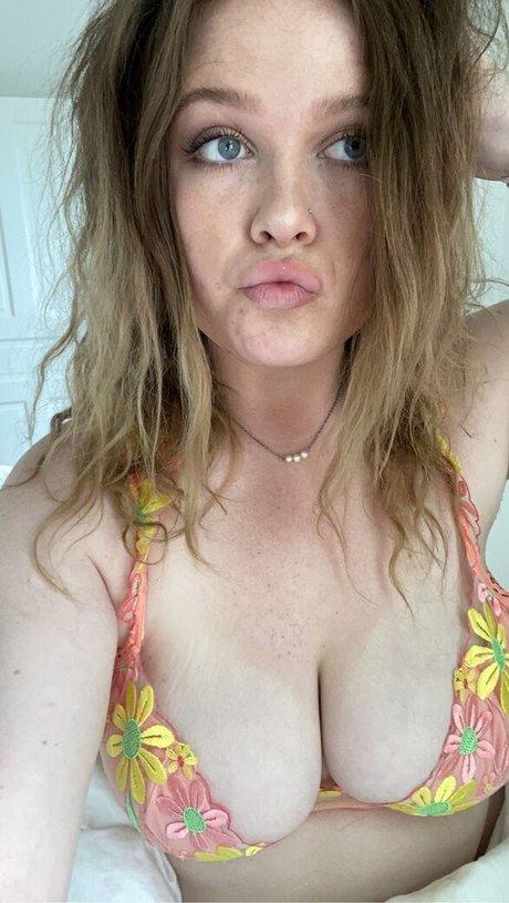 Water Ski Bunny star free gallery