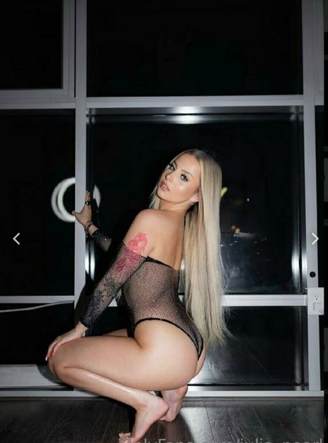 blonde natural onlyfans hot nude archive