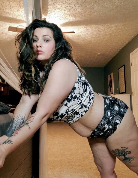 Miss Varea star hot img