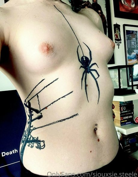 tiny onlyfans nude pics