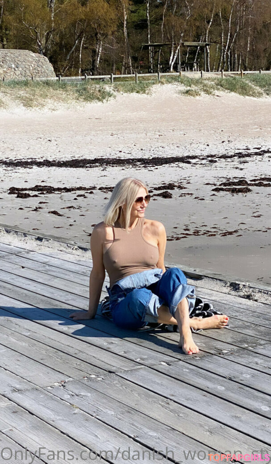 swim onlyfans beautiful pic