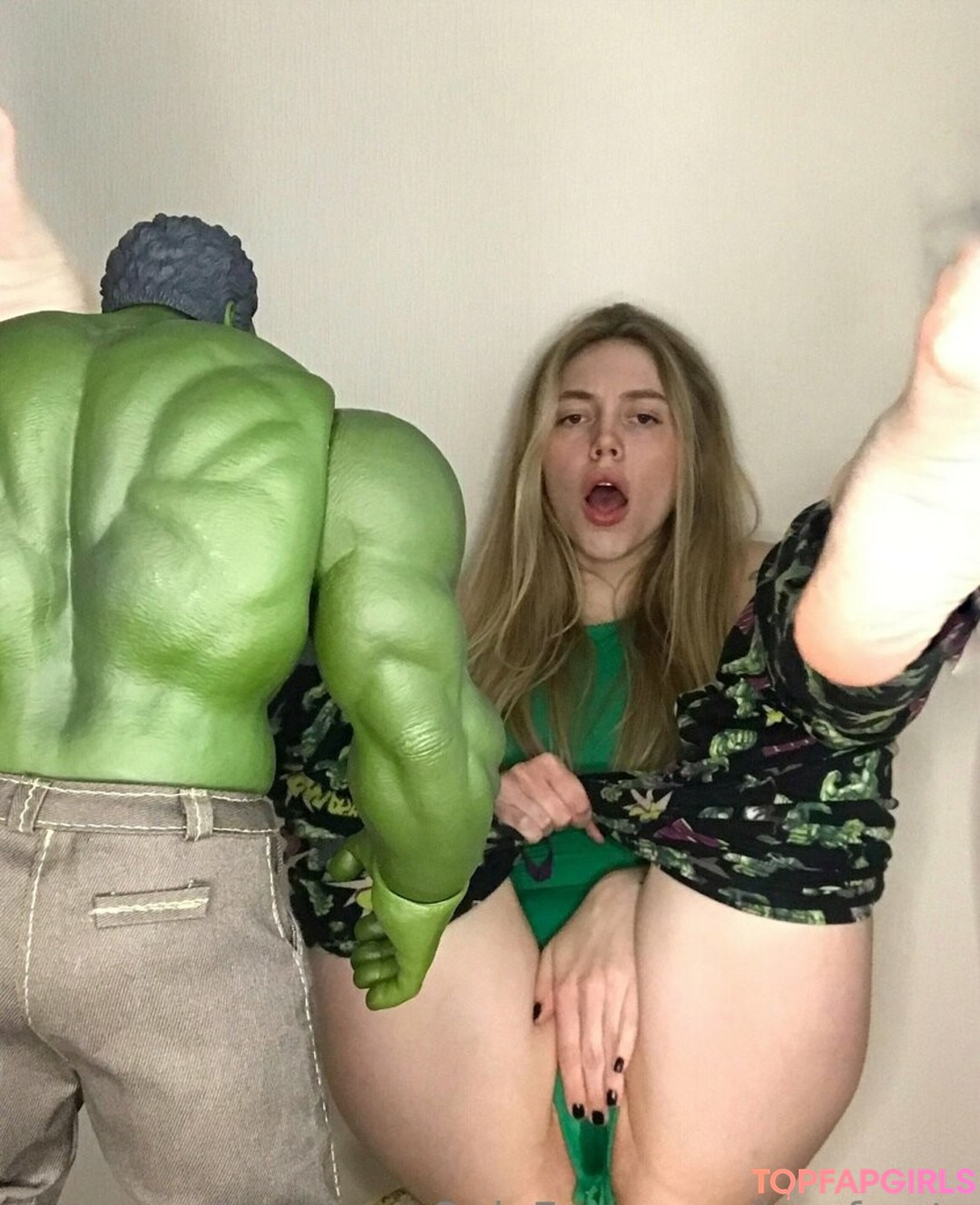 larafrosty pornstar art pictures