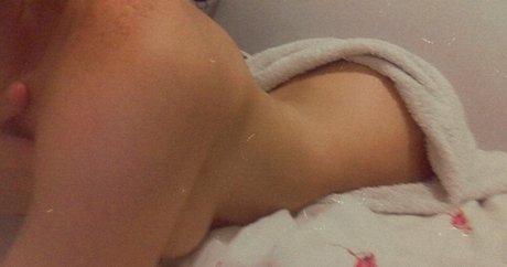 ariafreee exclusive star photo