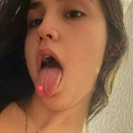 lussiifeerrr perfect pornstar img