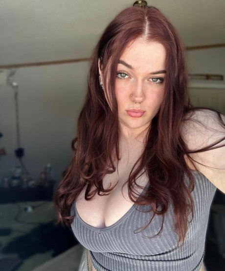 Omwhore star adult galleries