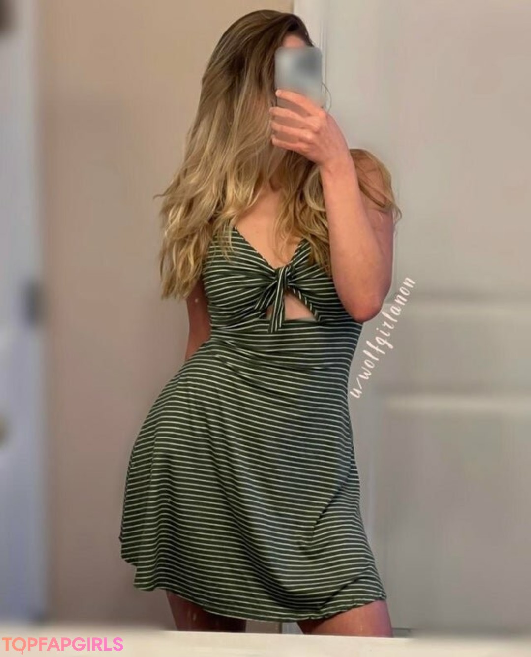 Wolfgirlanon pornstar nude photos