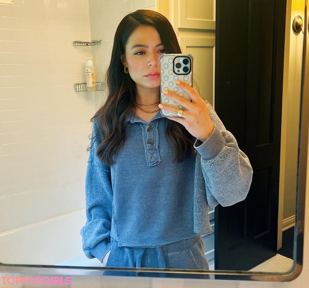 Miranda Cosgrove sex pornstar photos